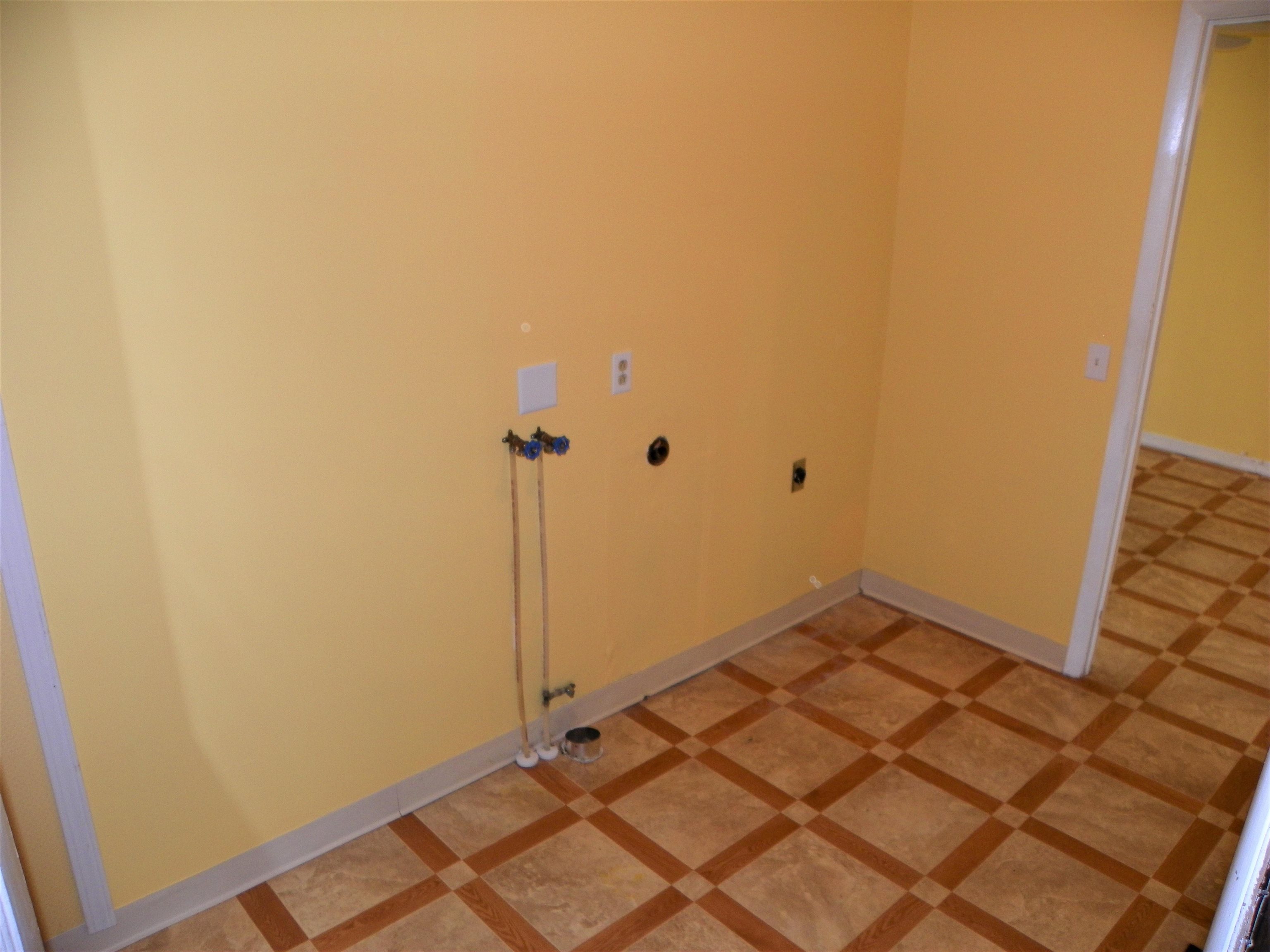 1372 North Iroquois Road Wichita, KS 67203 - Photo 35 of 36