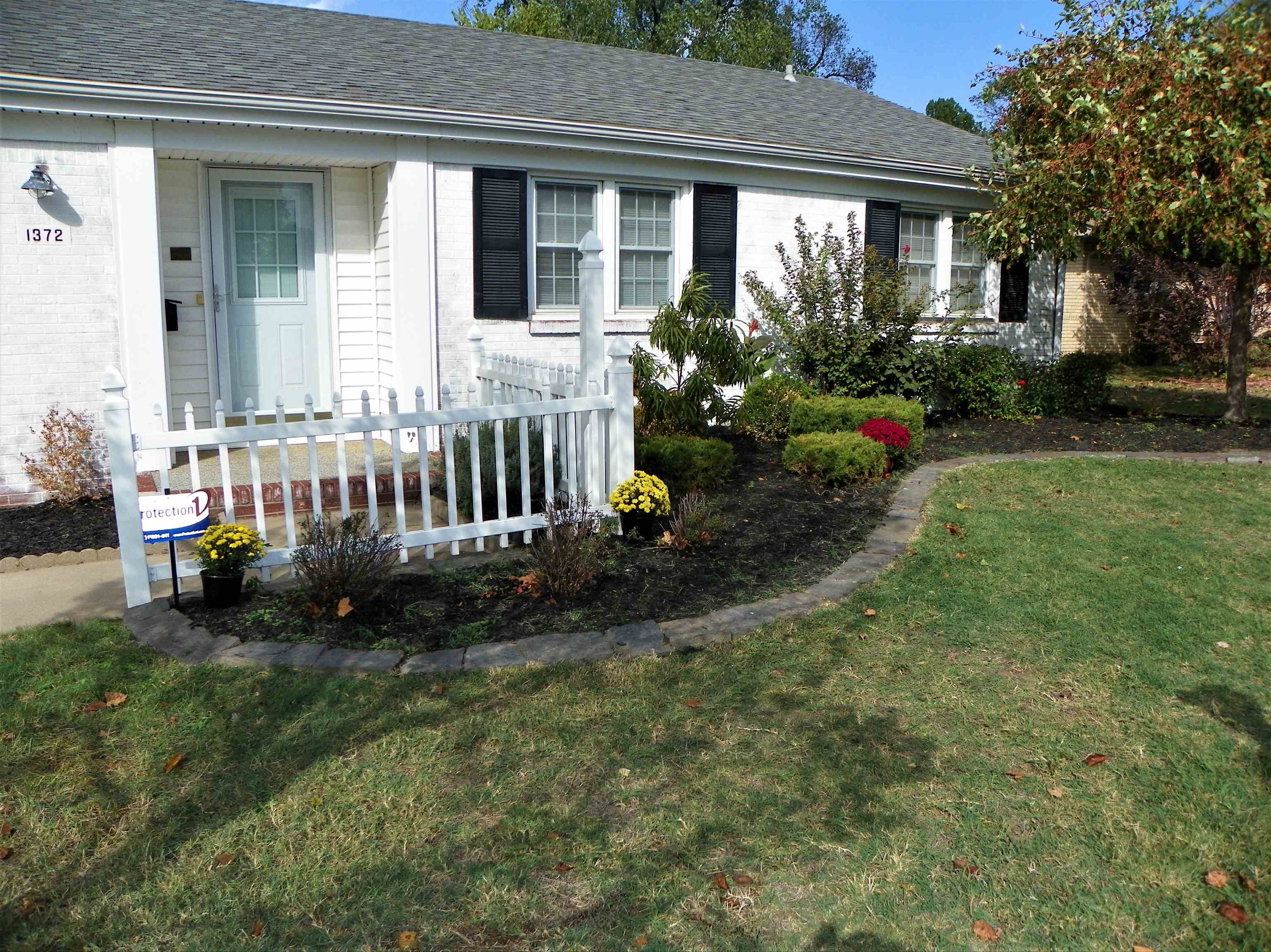 1372 North Iroquois Road Wichita, KS 67203 - Photo 4 of 36