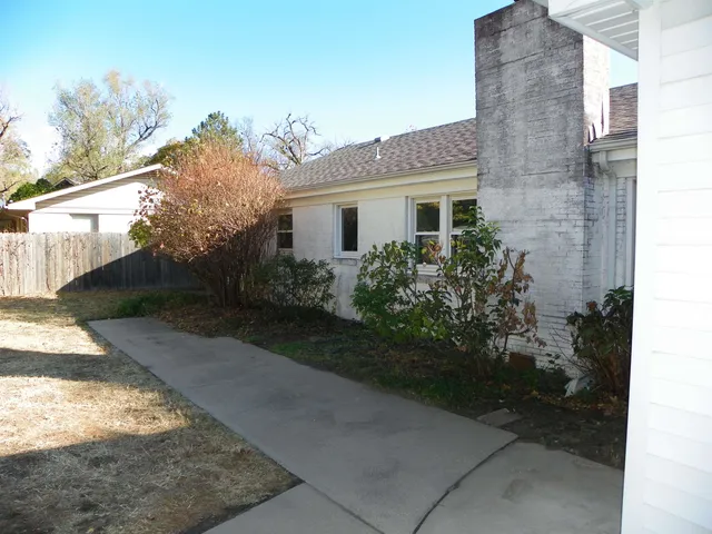 $259,900 | 1372 North Iroquois Road, Wichita, KS 67203