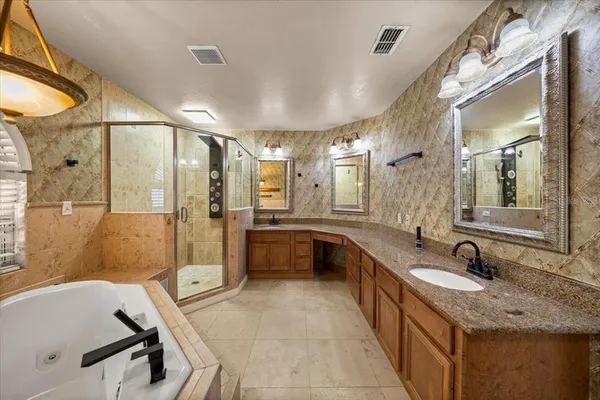 $1,050,000 | 2420 Southeast 15th Street, Ocala, FL 34471