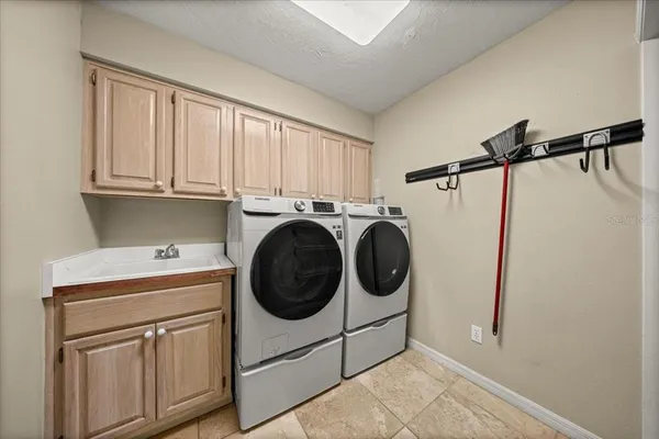 $1,050,000 | 2420 Southeast 15th Street, Ocala, FL 34471