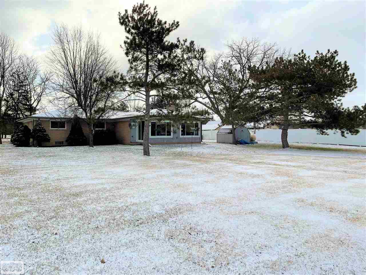 1630 Kennedy Road St. Clair, MI 48079 - Photo 6 of 9 50069157-5.JPG