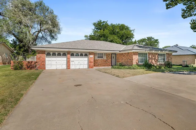 $295,000 | 3523 Bremond Drive, Amarillo, TX 79109