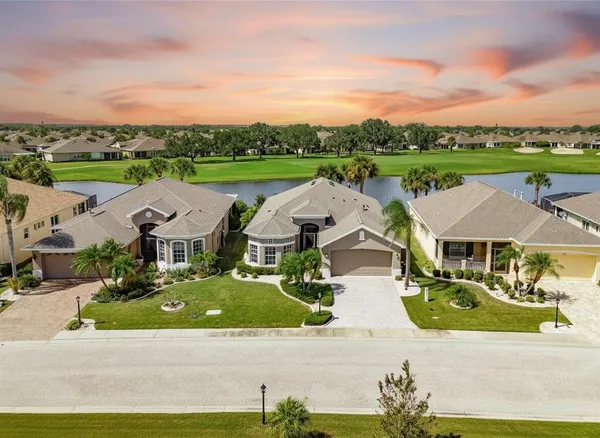 $2,500 | 1039 Emerald Dunes Drive, Sun City Center, FL 33573