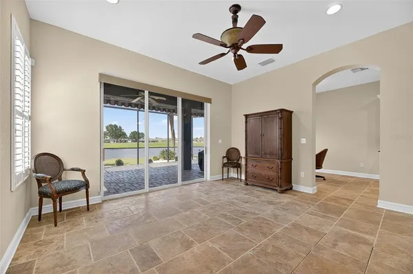 $2,500 | 1039 Emerald Dunes Drive, Sun City Center, FL 33573