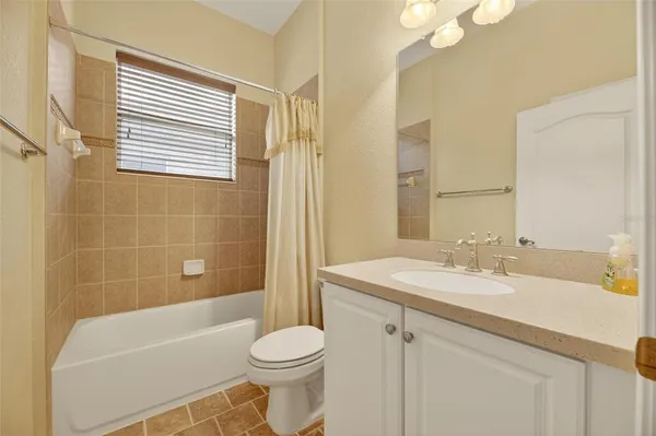 $2,500 | 1039 Emerald Dunes Drive, Sun City Center, FL 33573