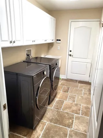 $2,500 | 1039 Emerald Dunes Drive, Sun City Center, FL 33573