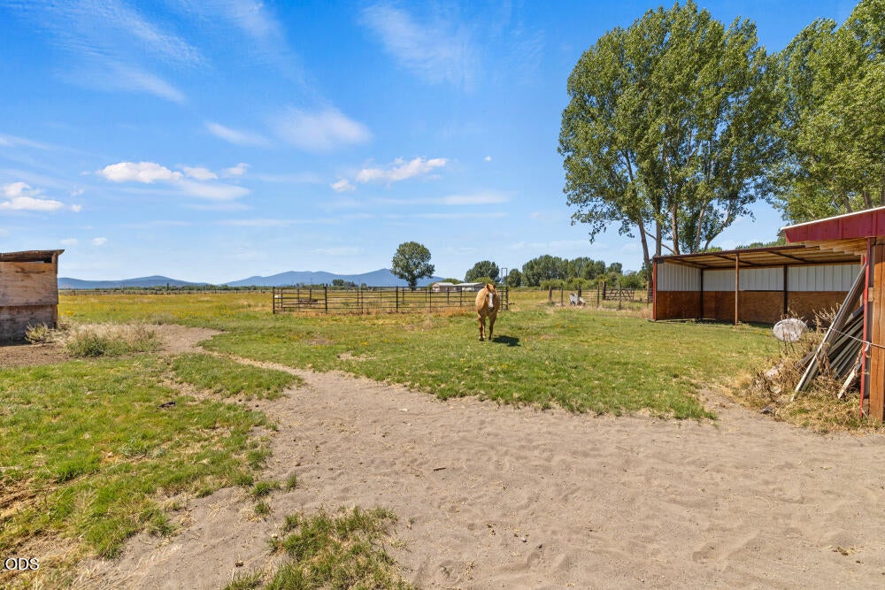 31150 Modoc Point Road Chiloquin, OR 97624 - Photo 34 of 85 Gallery Image 34