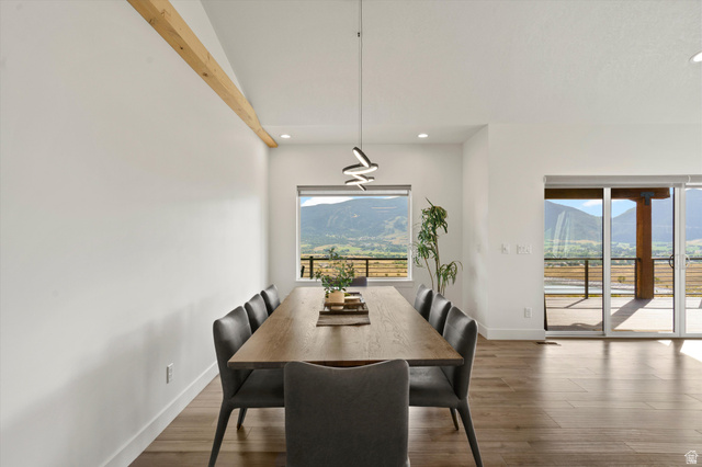 4499 North Seven Bridges Road, Unit 9 Eden, UT 84310 - Photo 12 of 65 Expansive interior with a vaulted ceiling and exposed wood beam