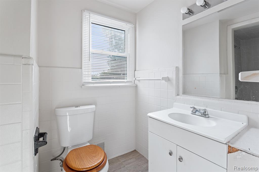 9534 Rutland Street Detroit, MI 48227 - Photo 22 of 31
