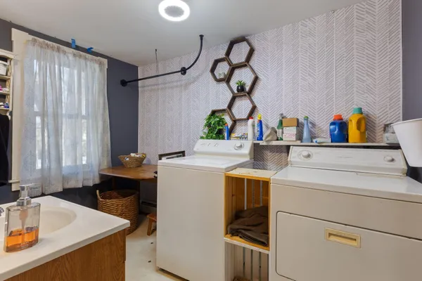 $209,900 | 170 Holland Street, Lewiston, ME 04240