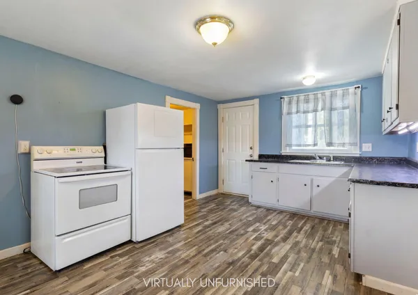 $209,900 | 170 Holland Street, Lewiston, ME 04240