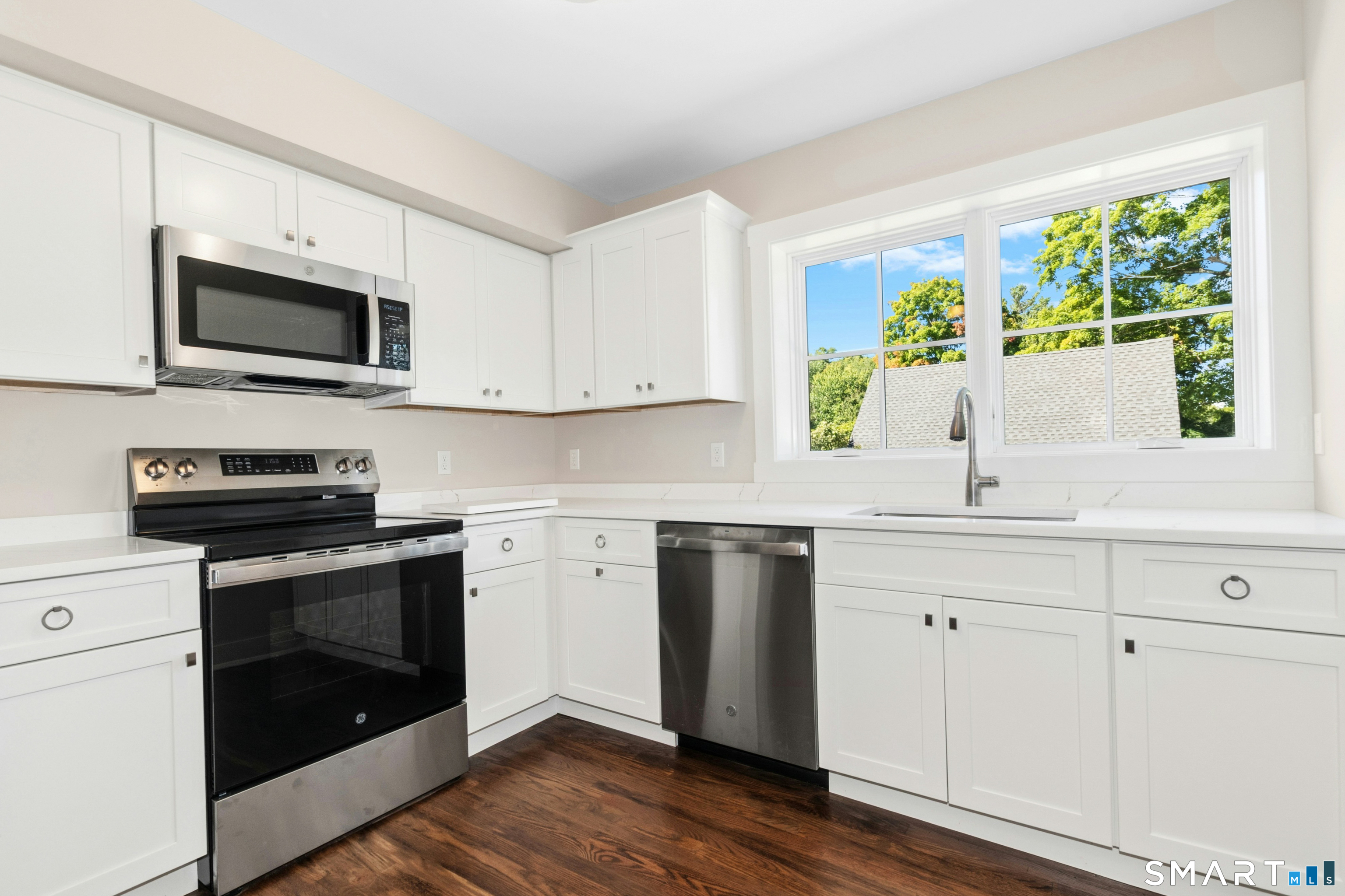 7 Ivy Hill Road, Unit 1 Ridgefield, CT 06877 - Photo 7 of 25 Gallery Image 7