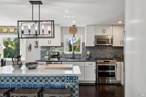 $1,375,000 | 385 San Carlos Way, Novato, CA 94945