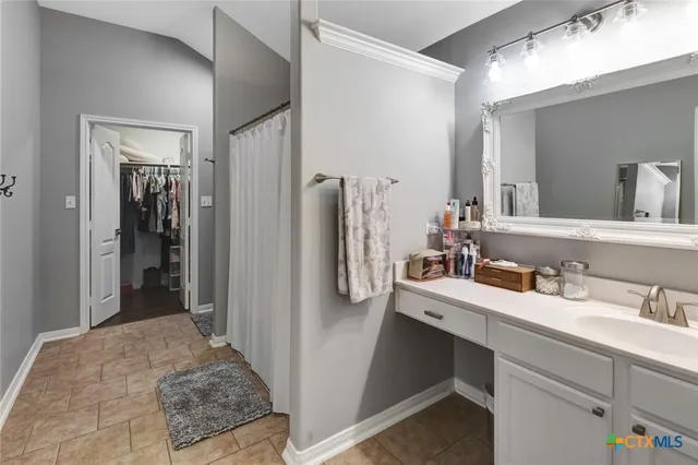 $274,900 | 112 Carlsbad Drive, Victoria, TX 77904