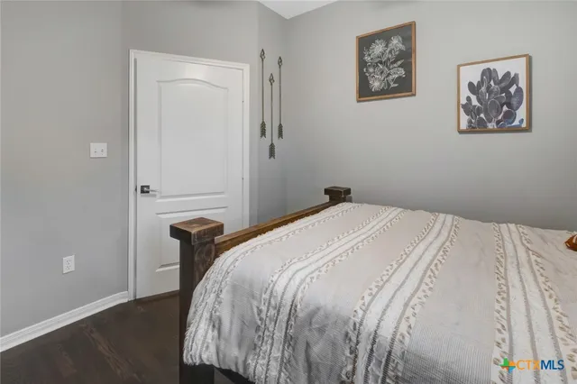 $274,900 | 112 Carlsbad Drive, Victoria, TX 77904