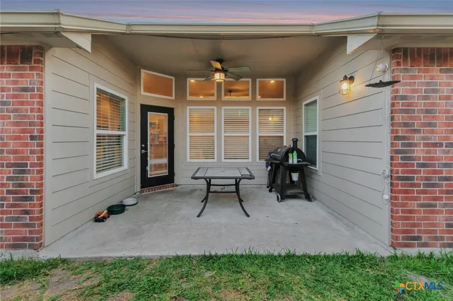 $274,900 | 112 Carlsbad Drive, Victoria, TX 77904