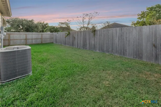 $274,900 | 112 Carlsbad Drive, Victoria, TX 77904