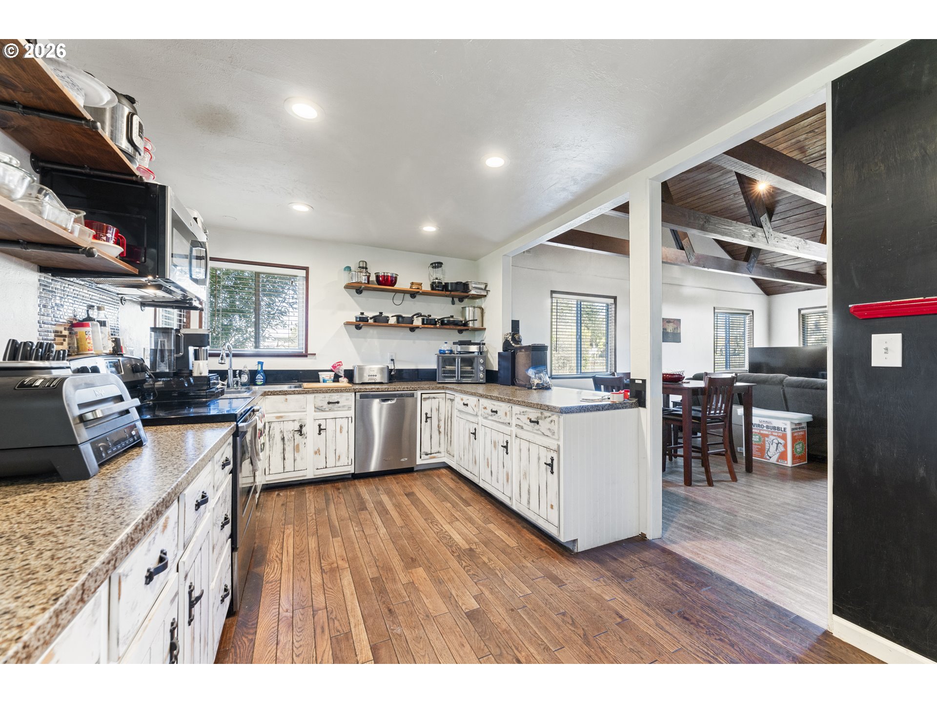 63696 Harriet Road Coos Bay, OR 97420 - Photo 4 of 28