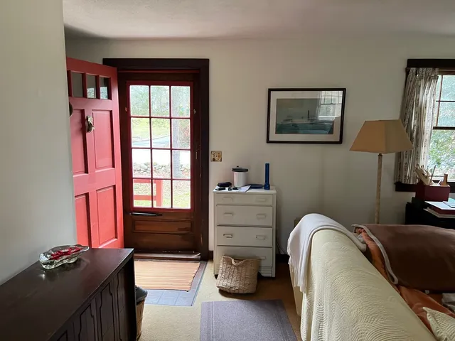 $1,150,000 | 96 Dunham Avenue, Vineyard Haven, MA 02568