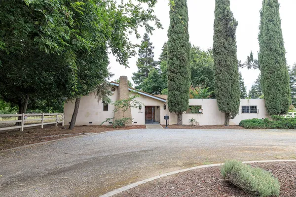 $799,900 | 1530 East Linwood Avenue, Turlock, CA 95380