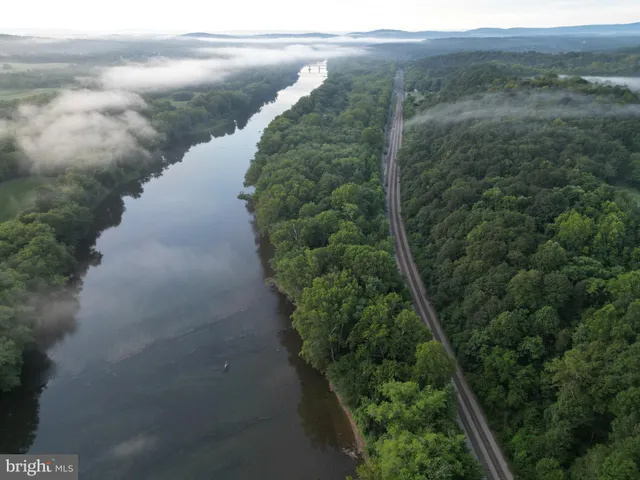 a view of outdoor space with mountain view