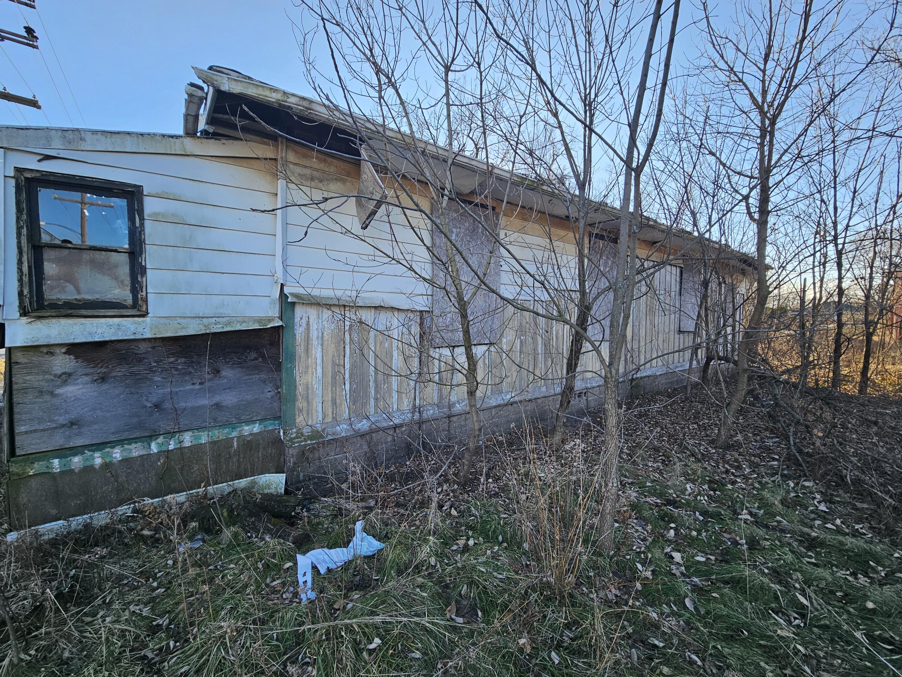 2456 Delaware Street Gary, IN 46407 - Photo 2 of 4 3000x2250