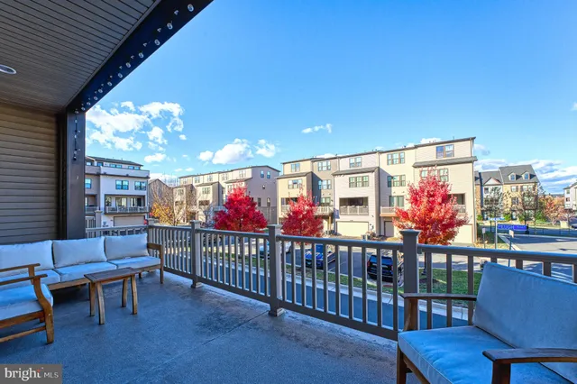 $969,900 | 22477 Foundation Drive, Ashburn, VA 20148