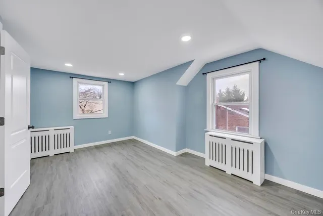 $599,999 | 847 North Clinton Avenue, Lindenhurst, NY 11757