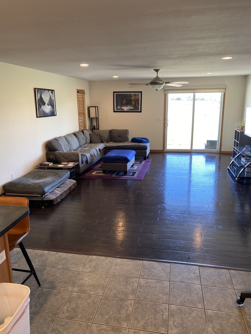 3505 Boulder Ridge Drive Champaign, IL 61822 - Photo 7 of 14 Gallery Image 7