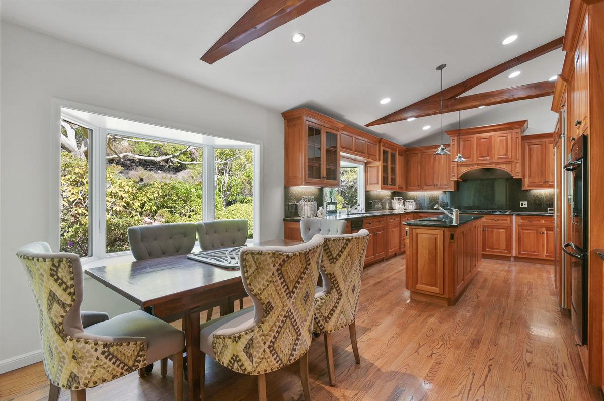 1105 Lakeview Drive Hillsborough, CA 94010 - Photo 16 of 48