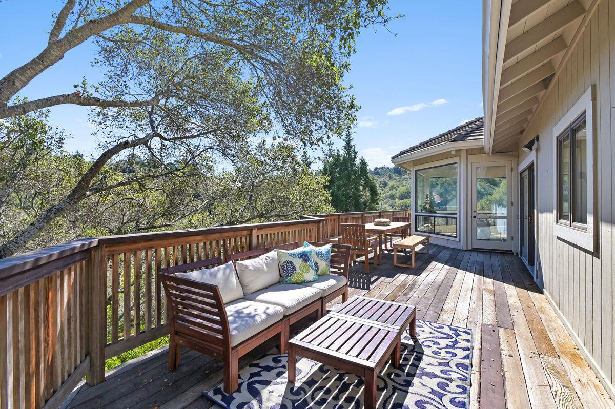 1105 Lakeview Drive Hillsborough, CA 94010 - Photo 39 of 48