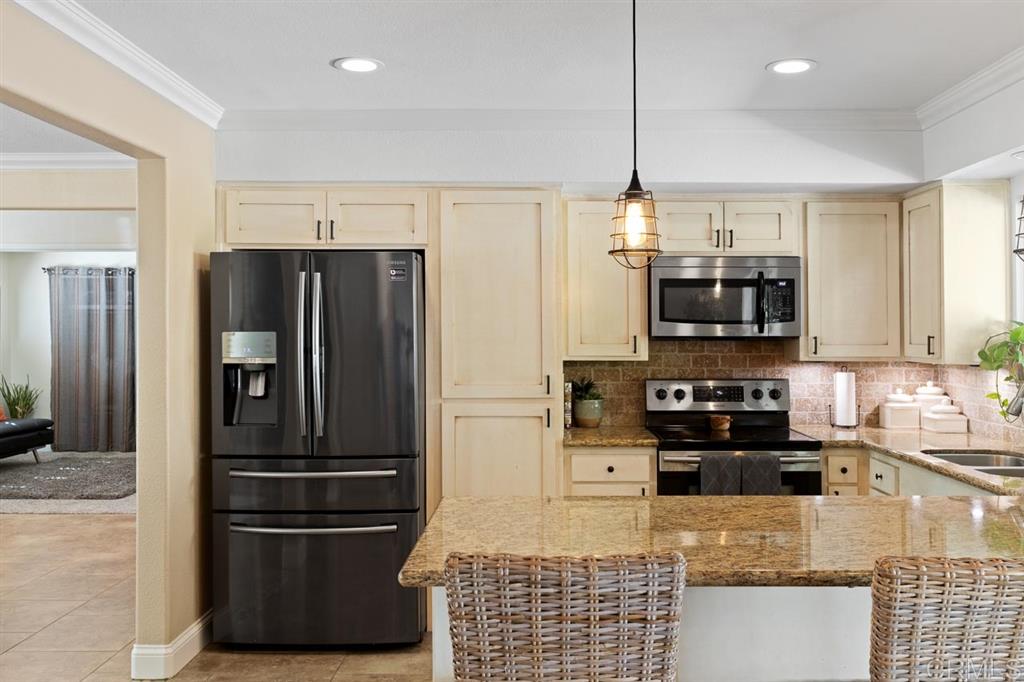 1950 Bluebell Lane Fallbrook, CA 92028 - Photo 11 of 25
