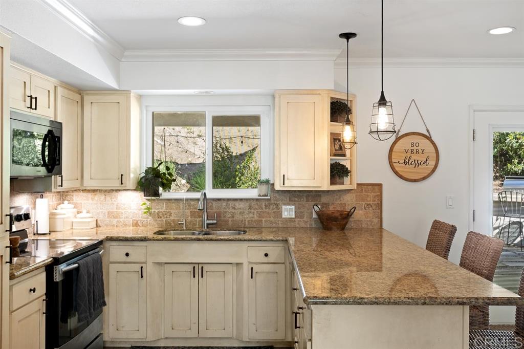 1950 Bluebell Lane Fallbrook, CA 92028 - Photo 12 of 25