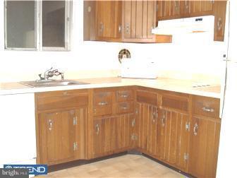 111 Blue Jay Road Chalfont, PA 18914 - Photo 7 of 12 Kitchen