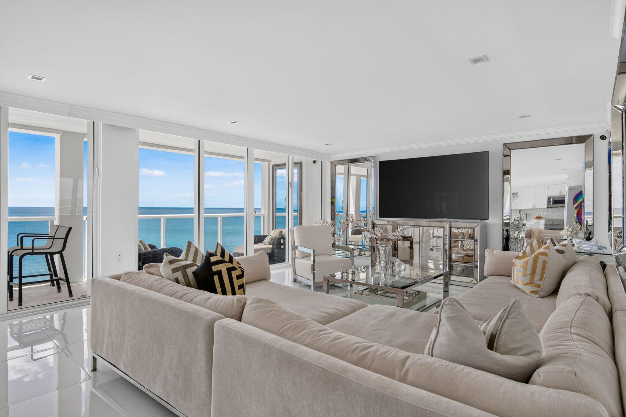 2800 South Ocean Boulevard, Unit 8H Boca Raton, FL 33432 - Photo 4 of 77 75-web-or-mls-DSC_0356