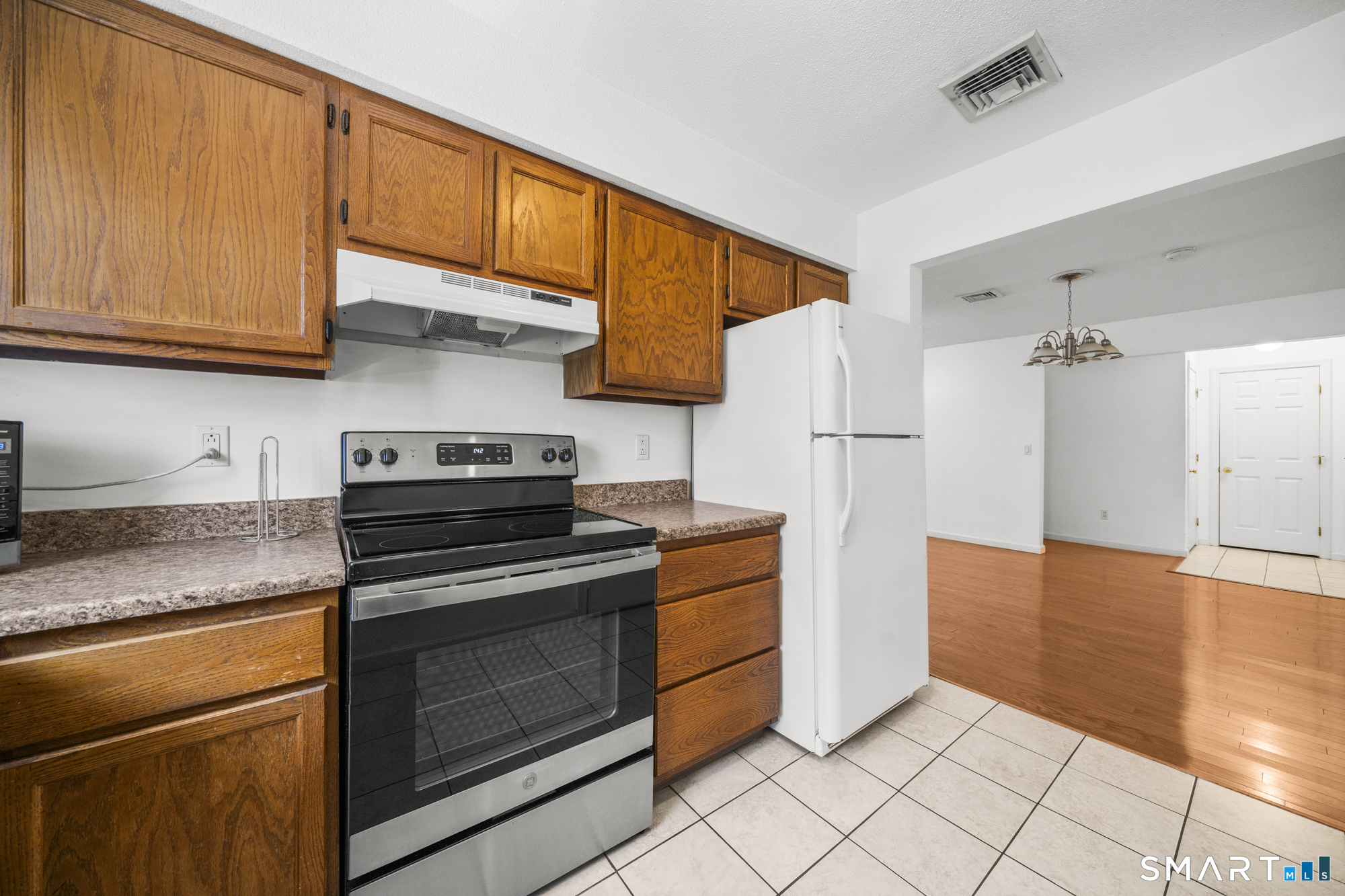 7 Concorde Way, Unit B2 Windsor Locks, CT 06096 - Photo 3 of 28