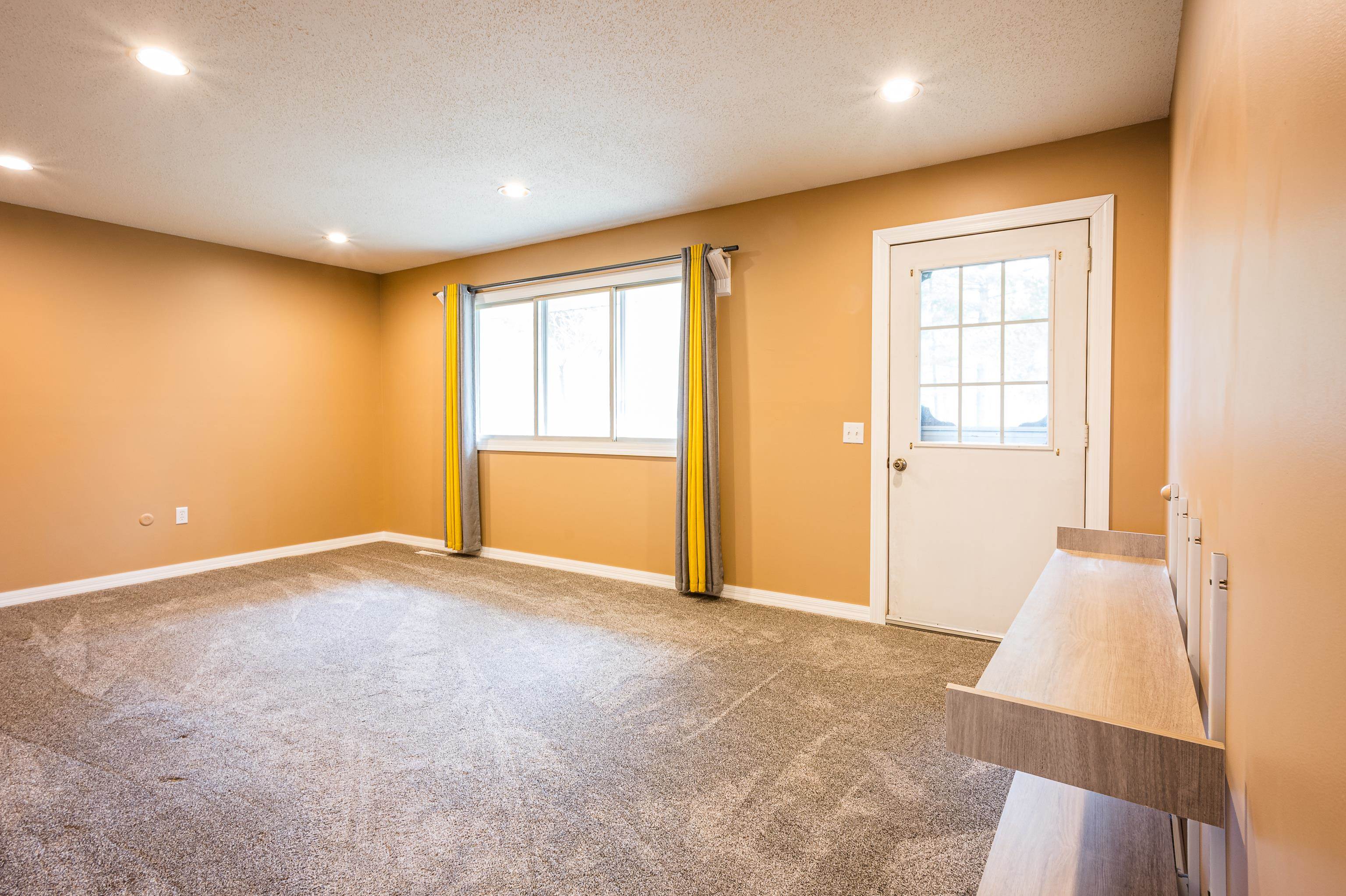 1096 Wiggins Lake Road Gladwin, MI 48624 - Photo 5 of 69 Gallery Image 5