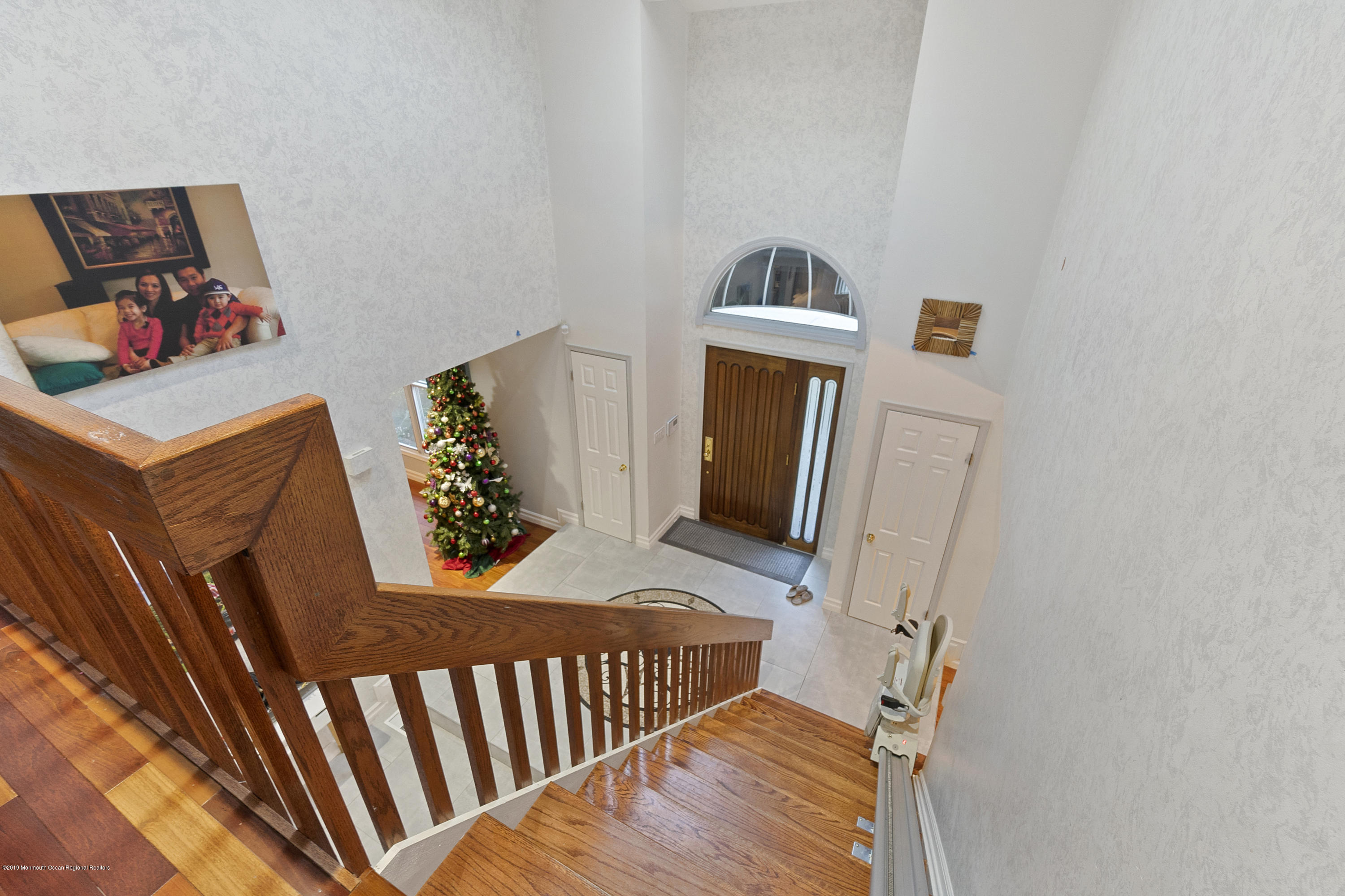 235 Nottingham Road Morganville, NJ 07751 - Photo 14 of 42 Entryway 2