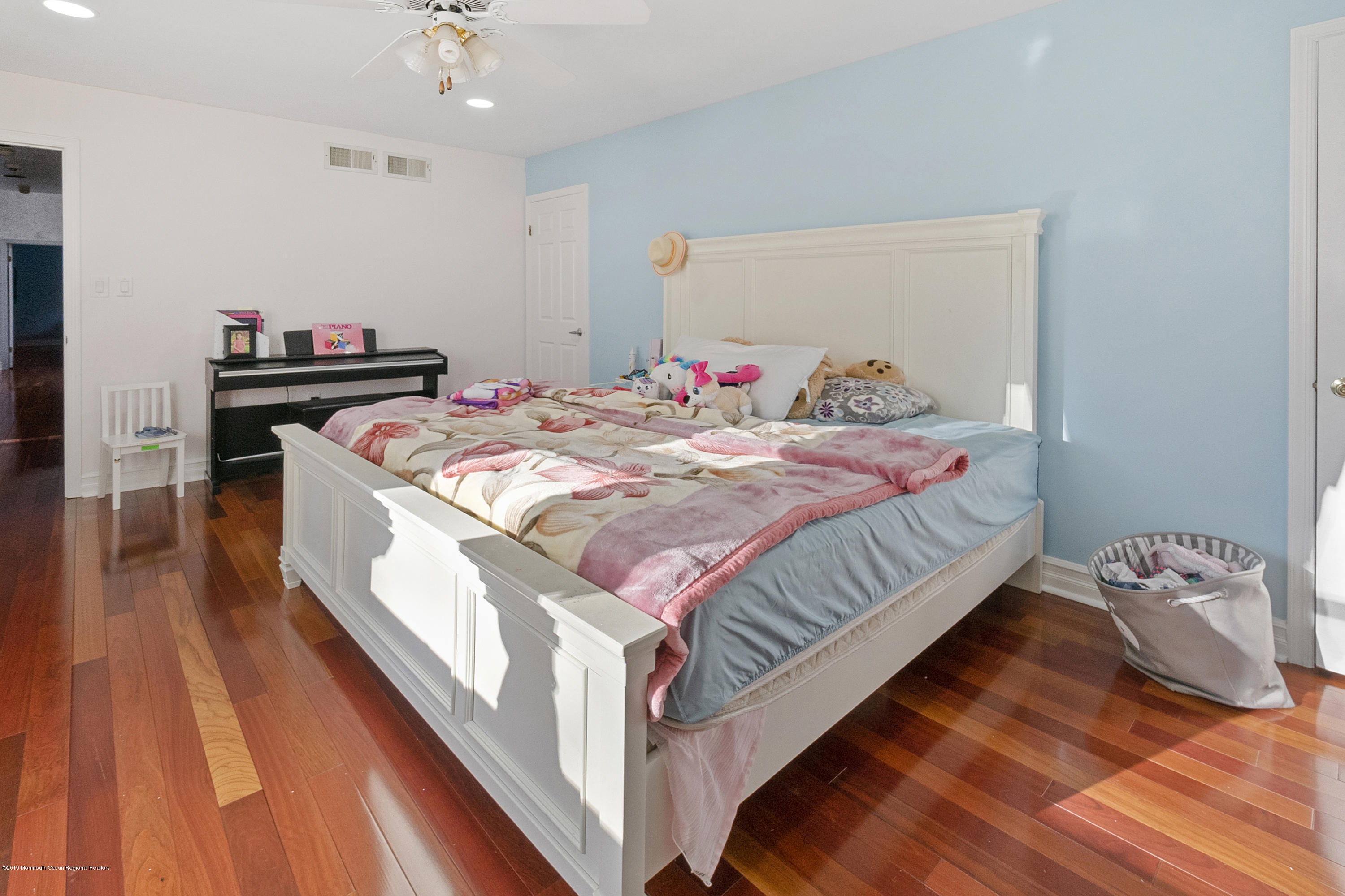 235 Nottingham Road Morganville, NJ 07751 - Photo 30 of 42 Bedroom - Daughter 1