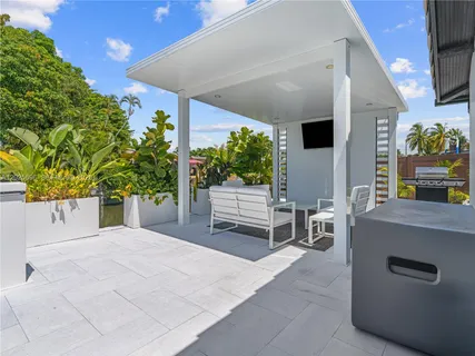 $1,150,000 | 1701 Southwest 3rd Avenue, Pompano Beach, FL 33060