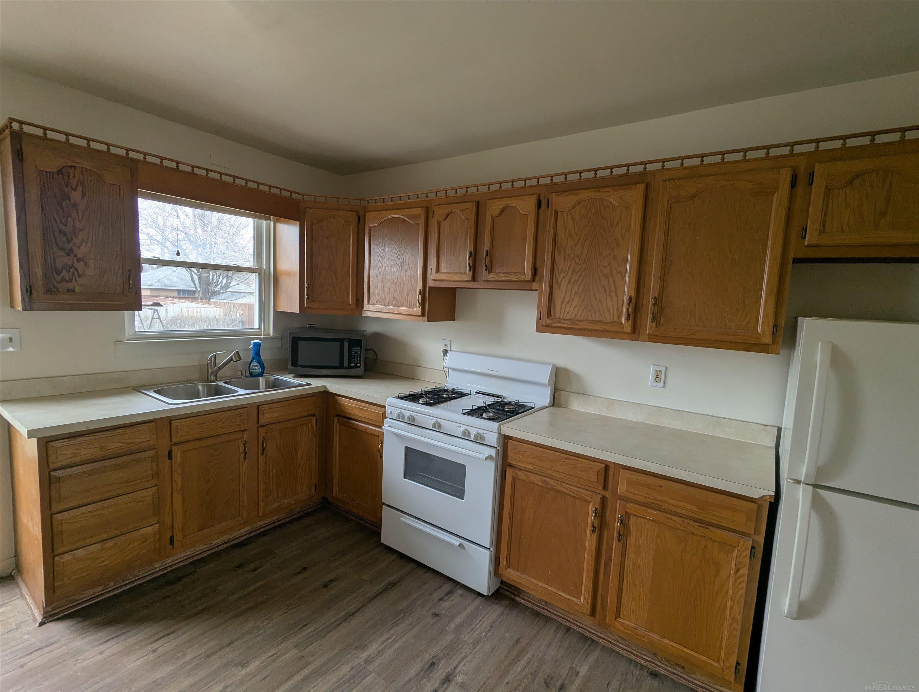 2311 22nd Street Bay City, MI 48708 - Photo 15 of 23