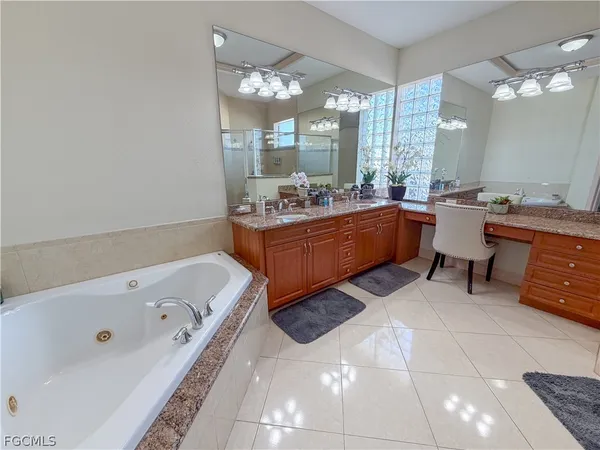 $3,500 | 2501 Southeast 19th Place, Cape Coral, FL 33904