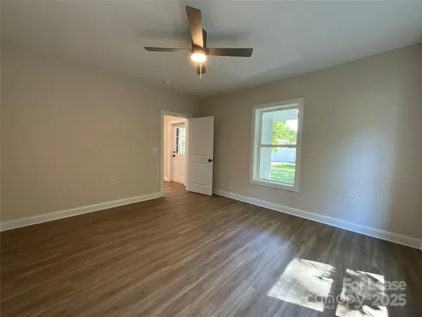 $2,300 | 307 North Catawba Street, Lancaster, SC 29720