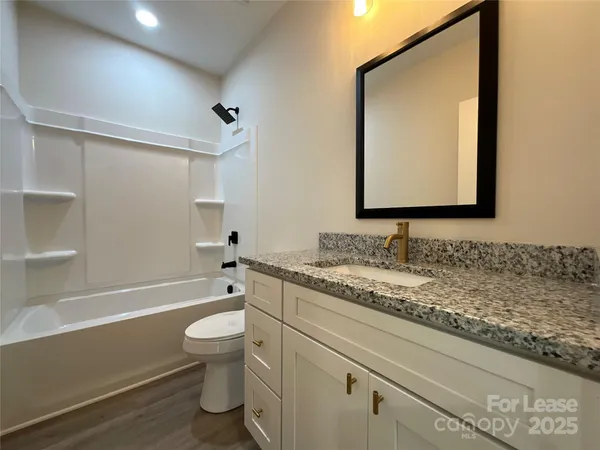 $2,300 | 307 North Catawba Street, Lancaster, SC 29720