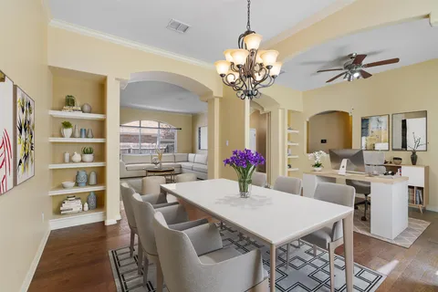 $400,000 | 6814 Thistle Hill Way, Austin, TX 78754