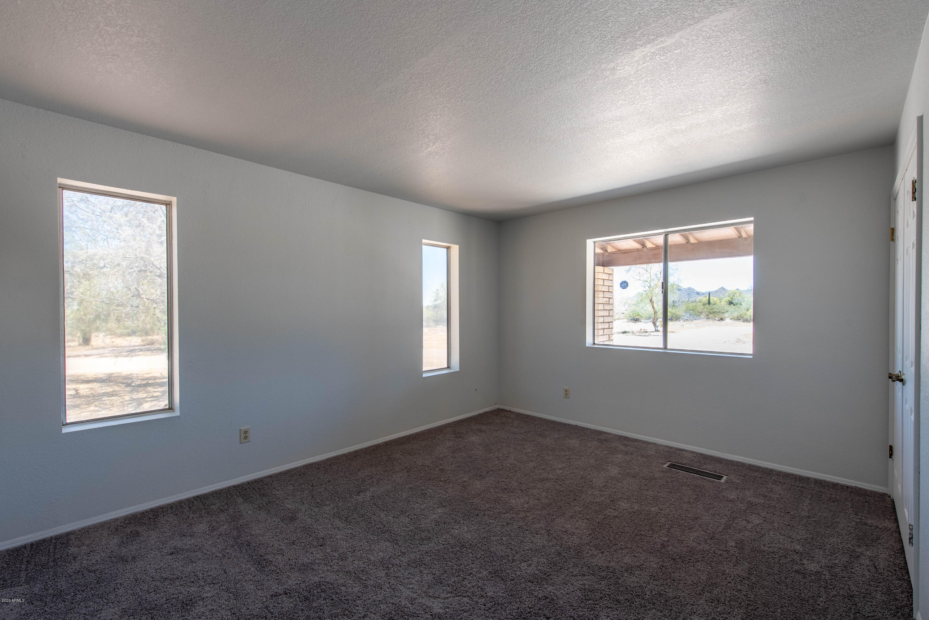 747 South Hidden Valley Road Maricopa, AZ 85139 - Photo 18 of 42 DSC_4022-HDR