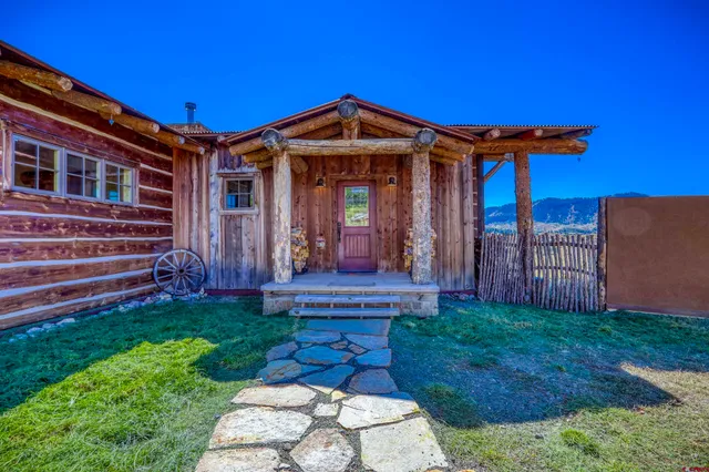 a very nice looking room with many windows