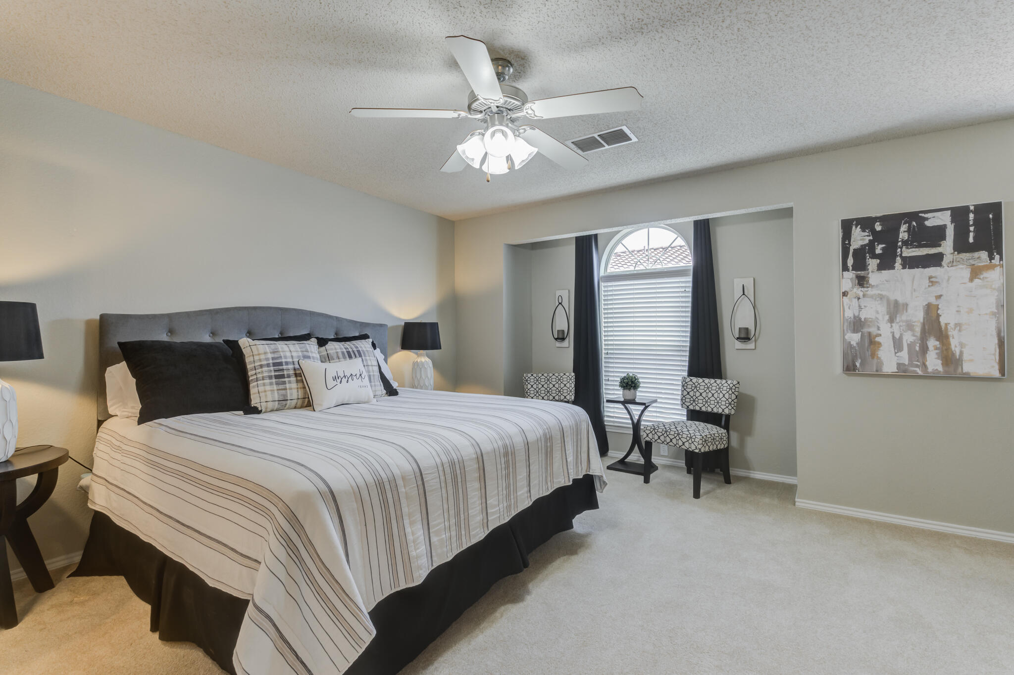 2111 Main Street, Unit 3 Lubbock, TX 79401 - Photo 28 of 49 a bedroom with bed and window