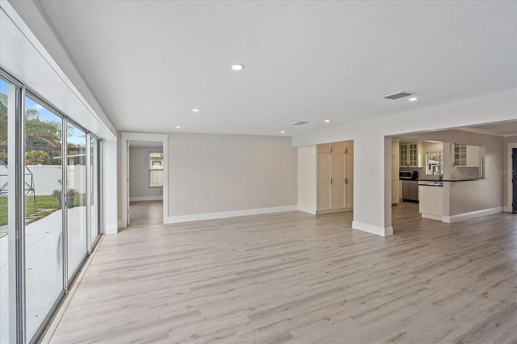 3118 Key Way Sarasota, FL 34239 - Photo 14 of 43
